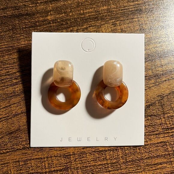 Resin wood color circle earrings fall vibes autumn colors harvest theme - Picture 6 of 10